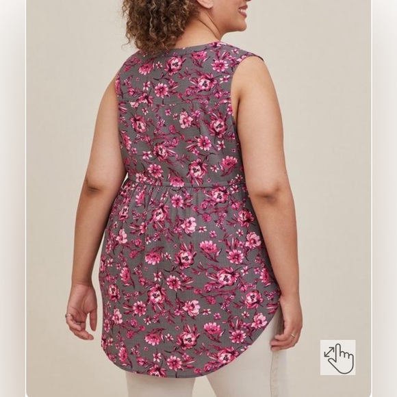 Torrid grey and pink floral hi low blouse sz 00. - Picture 4 of 15